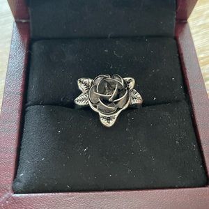 Vintage Floral Ring